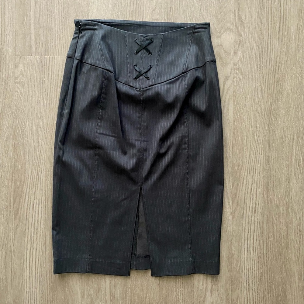 Express Skirt - Picture 2 of 2